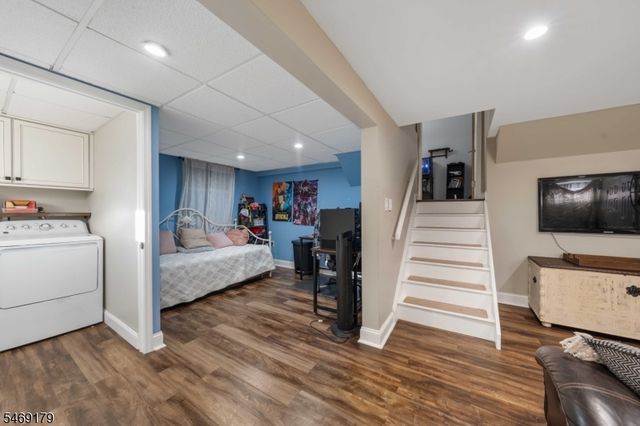 68 Carrie Ct, Nutley Twp., NJ 07110