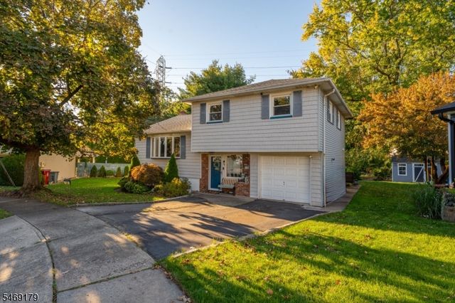 68 Carrie Ct, Nutley Twp., NJ 07110