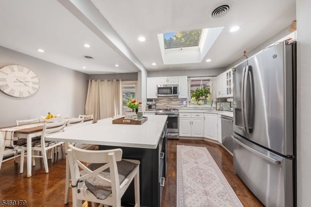 68 Carrie Ct, Nutley Twp., NJ 07110