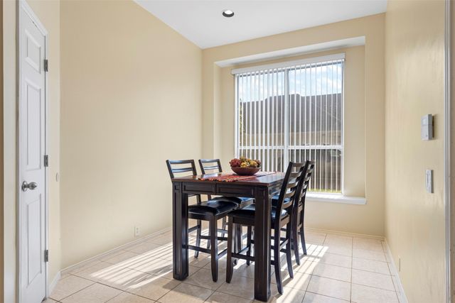 1906 Walnut Hill Drive, Rowlett, TX 75088