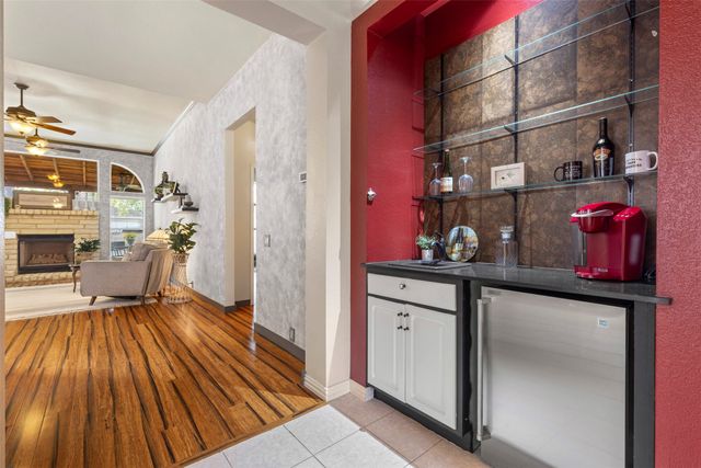 1906 Walnut Hill Drive, Rowlett, TX 75088