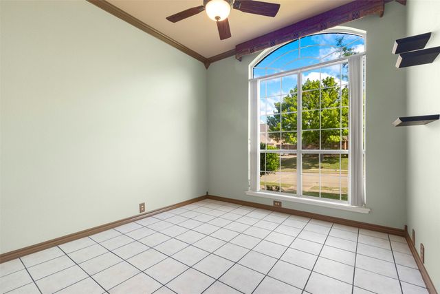 1906 Walnut Hill Drive, Rowlett, TX 75088