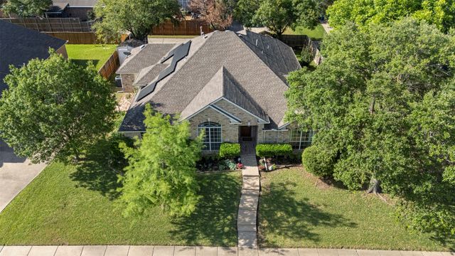 1906 Walnut Hill Drive, Rowlett, TX 75088