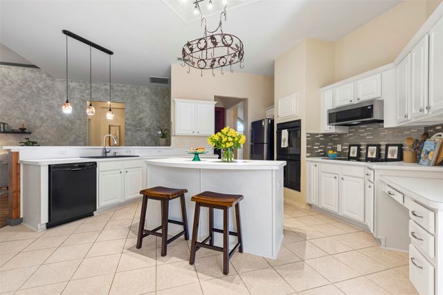 1906 Walnut Hill Drive, Rowlett, TX 75088