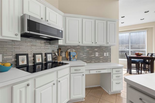 1906 Walnut Hill Drive, Rowlett, TX 75088