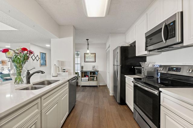 4515 WHITTON WAY 124, New Port Richey, FL 34653