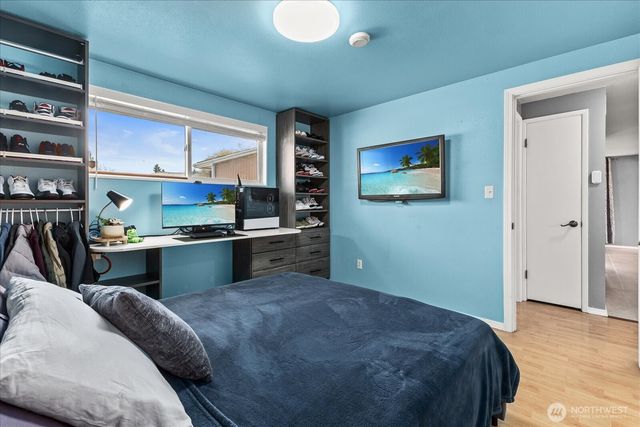 707 E James Street, Kent, WA 98031