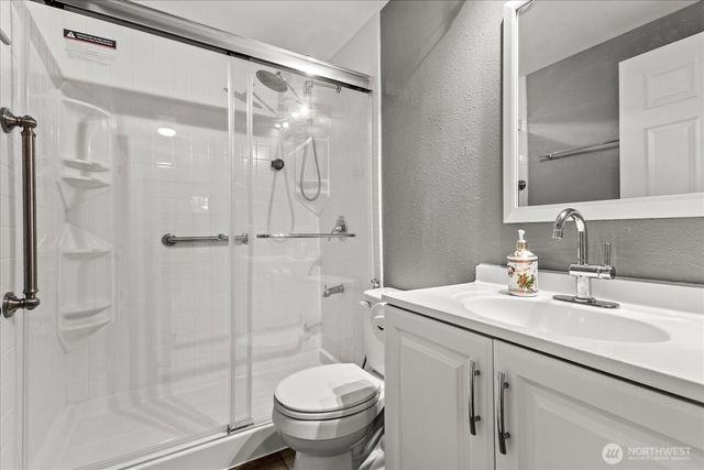 707 E James Street, Kent, WA 98031