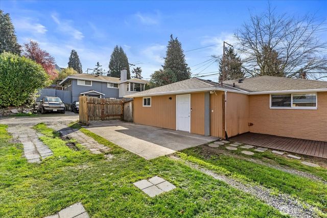 707 E James Street, Kent, WA 98031