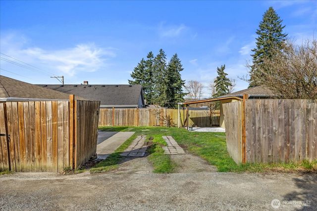 707 E James Street, Kent, WA 98031