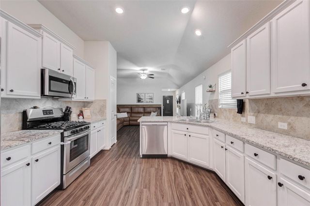 9858 Copper Ranch Trail, Richmond, TX 77406