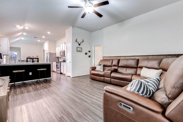 9858 Copper Ranch Trail, Richmond, TX 77406