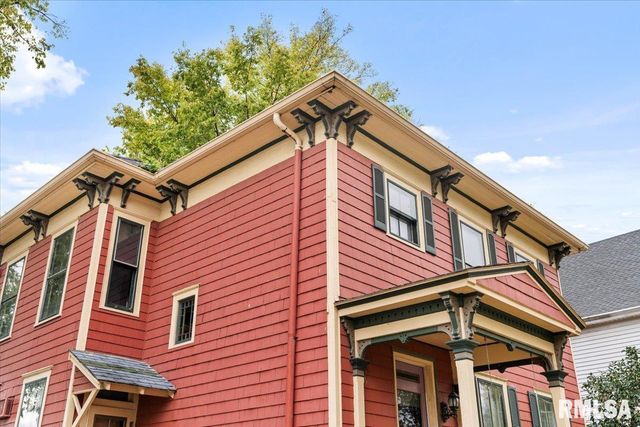 810 E EDWARDS Street, Springfield, IL 62703