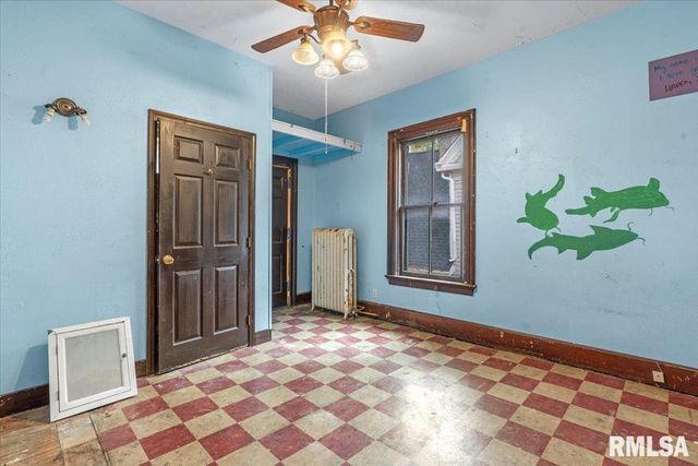 810 E EDWARDS Street, Springfield, IL 62703