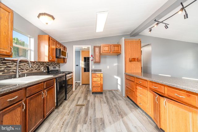 526 PALM CITY PARK, Annville, PA 17003