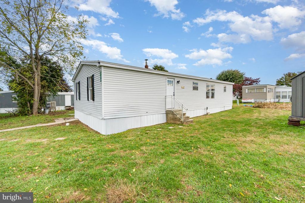 526 PALM CITY PARK, Annville, PA 17003