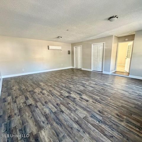 2513 Calle Hermosa Street, Gautier, MS 39553