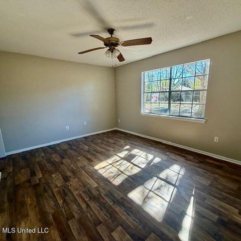 2513 Calle Hermosa Street, Gautier, MS 39553