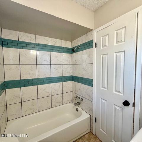 2513 Calle Hermosa Street, Gautier, MS 39553