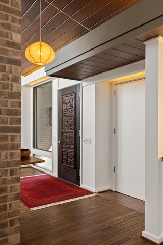 2057 Lakeside Drive, Lexington, KY 40502