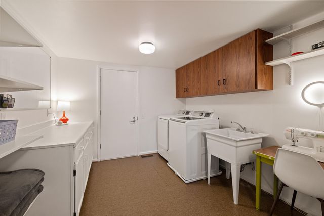 2057 Lakeside Drive, Lexington, KY 40502