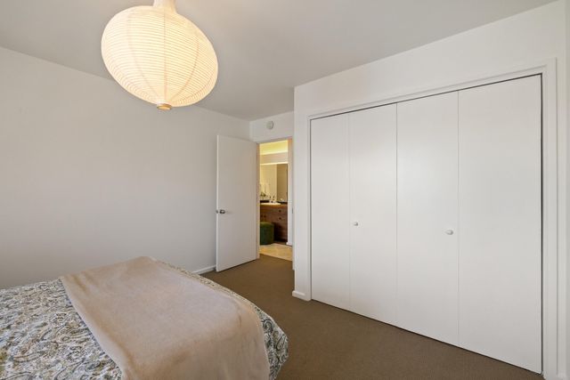 2057 Lakeside Drive, Lexington, KY 40502