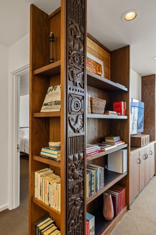 2057 Lakeside Drive, Lexington, KY 40502