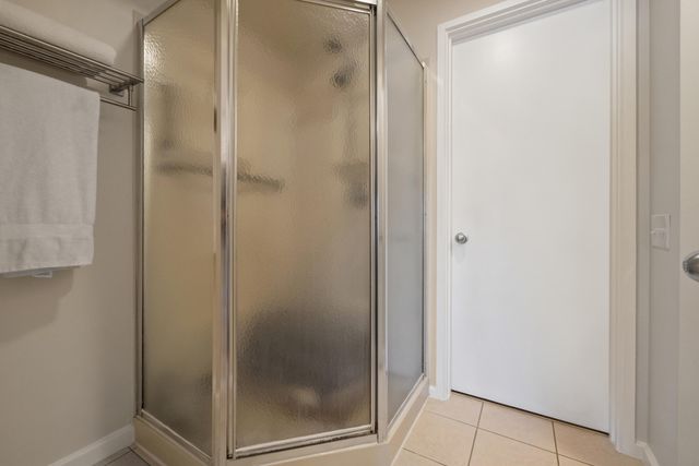 2057 Lakeside Drive, Lexington, KY 40502