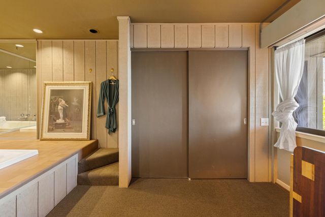 2057 Lakeside Drive, Lexington, KY 40502