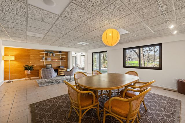 2057 Lakeside Drive, Lexington, KY 40502