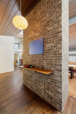 2057 Lakeside Drive, Lexington, KY 40502