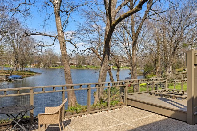 2057 Lakeside Drive, Lexington, KY 40502