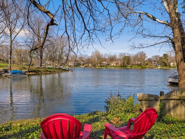 2057 Lakeside Drive, Lexington, KY 40502