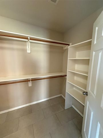 906 Taylor Ridge Drive, Spring, TX 77373