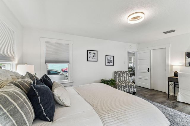 904 E HAMILTON AVENUE, Tampa, FL 33604