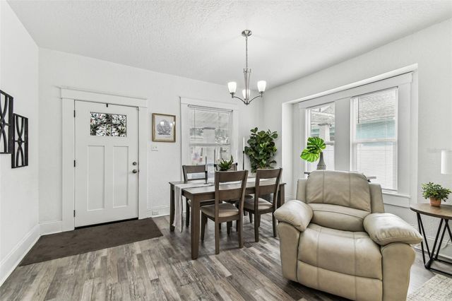 904 E HAMILTON AVENUE, Tampa, FL 33604