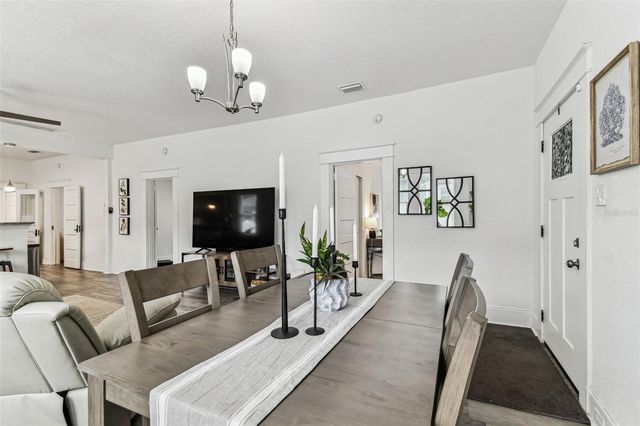 904 E HAMILTON AVENUE, Tampa, FL 33604