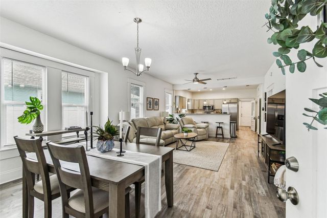 904 E HAMILTON AVENUE, Tampa, FL 33604