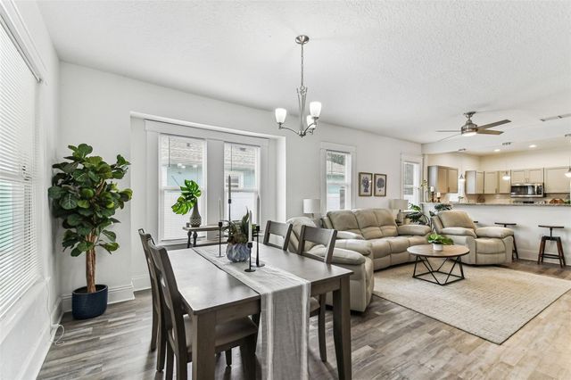 904 E HAMILTON AVENUE, Tampa, FL 33604