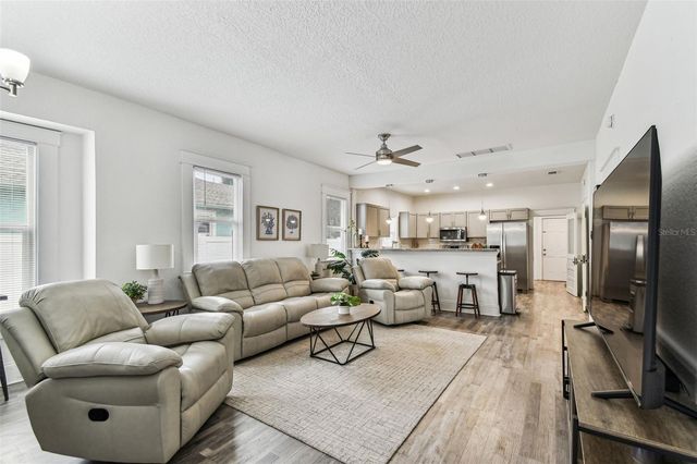 904 E HAMILTON AVENUE, Tampa, FL 33604