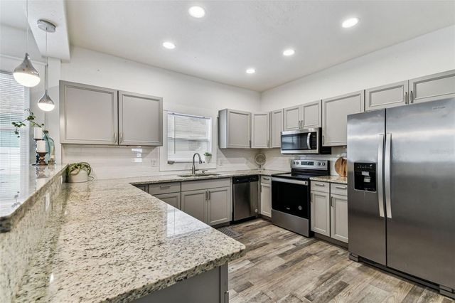 904 E HAMILTON AVENUE, Tampa, FL 33604