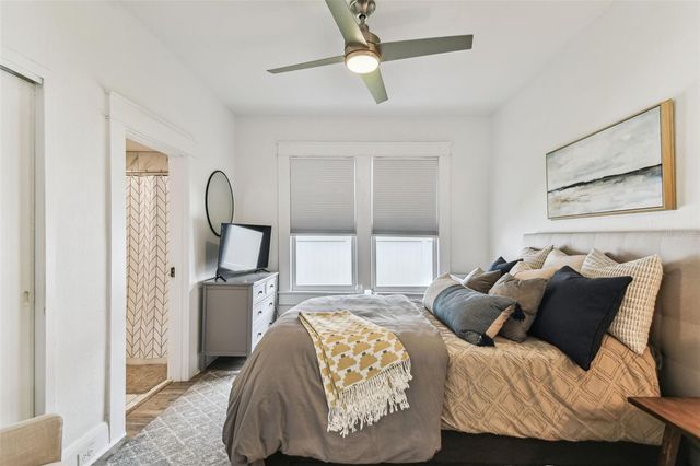 904 E HAMILTON AVENUE, Tampa, FL 33604