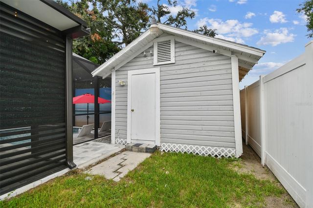 904 E HAMILTON AVENUE, Tampa, FL 33604