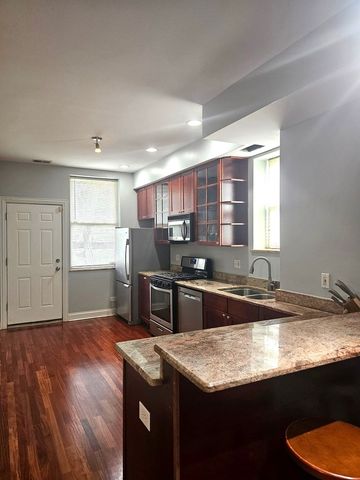 1520 E Marquette Road 2B, Chicago, IL 60637