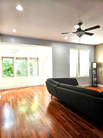 1520 E Marquette Road 2B, Chicago, IL 60637