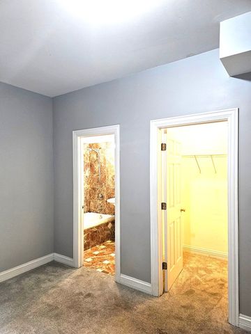 1520 E Marquette Road 2B, Chicago, IL 60637