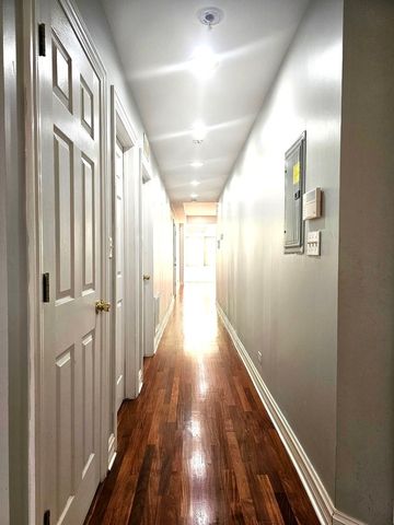 1520 E Marquette Road 2B, Chicago, IL 60637