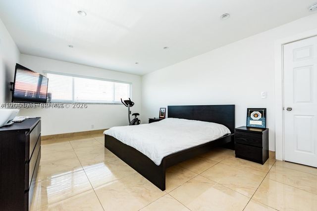2081 S Ocean Dr 411, Hallandale Beach, FL 33009