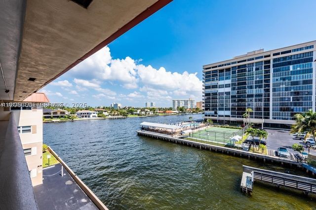 2081 S Ocean Dr 411, Hallandale Beach, FL 33009