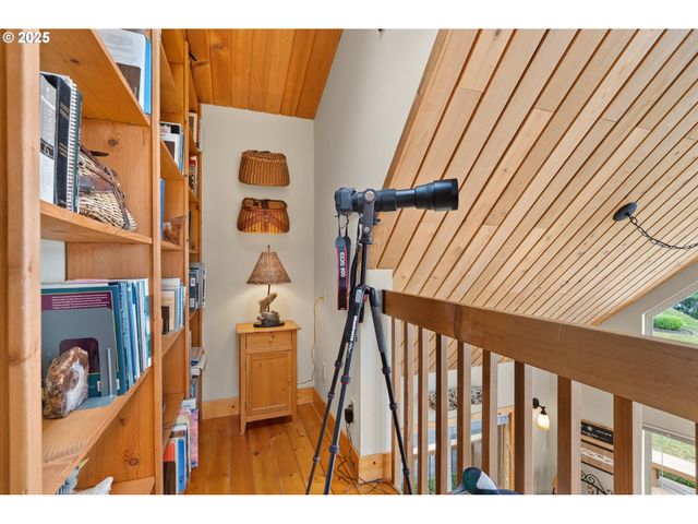 441 Bay Center Rd Rd, South Bend, WA 98586